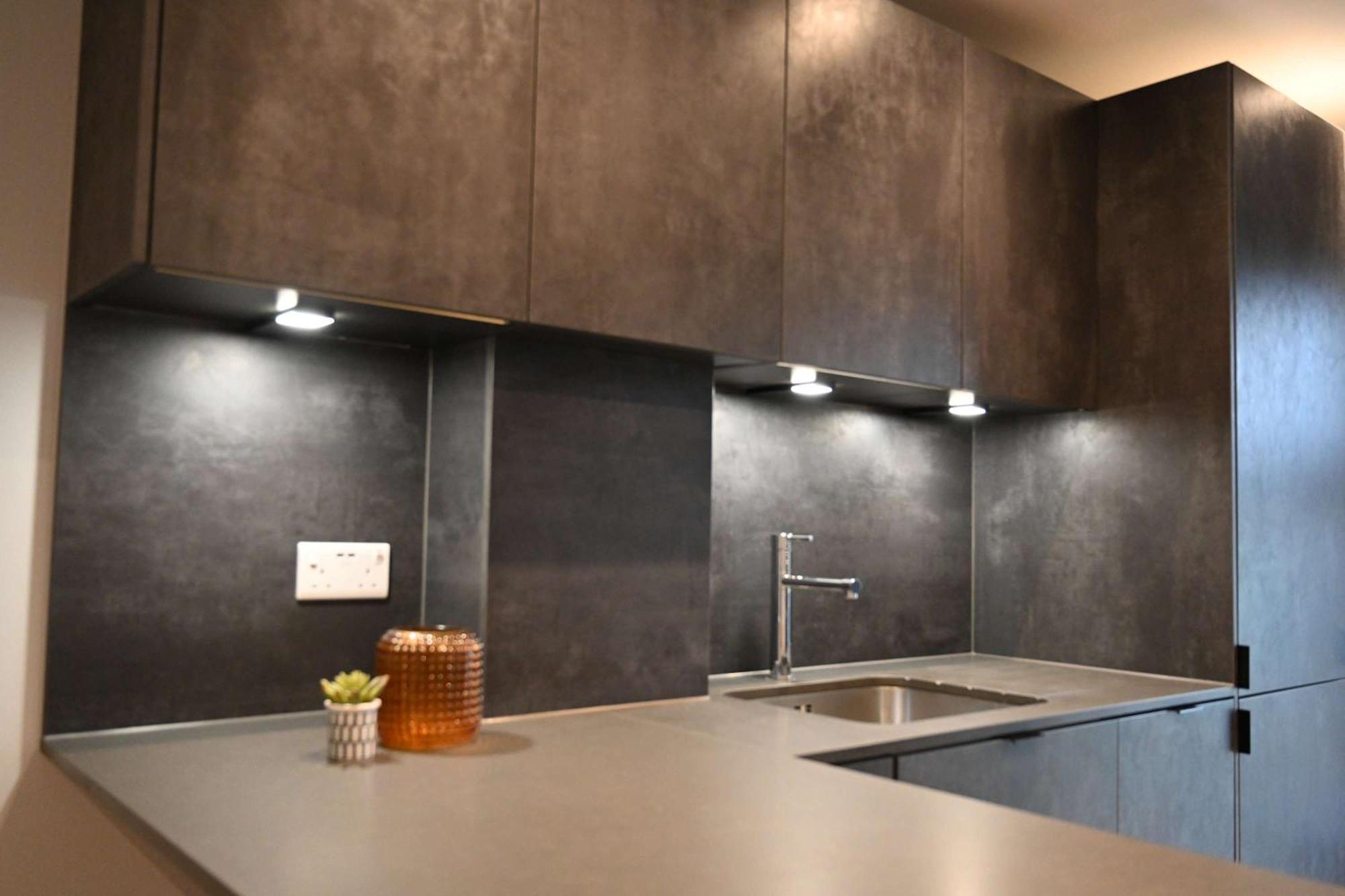 Elegant 2-bed In The Heart Of Londra