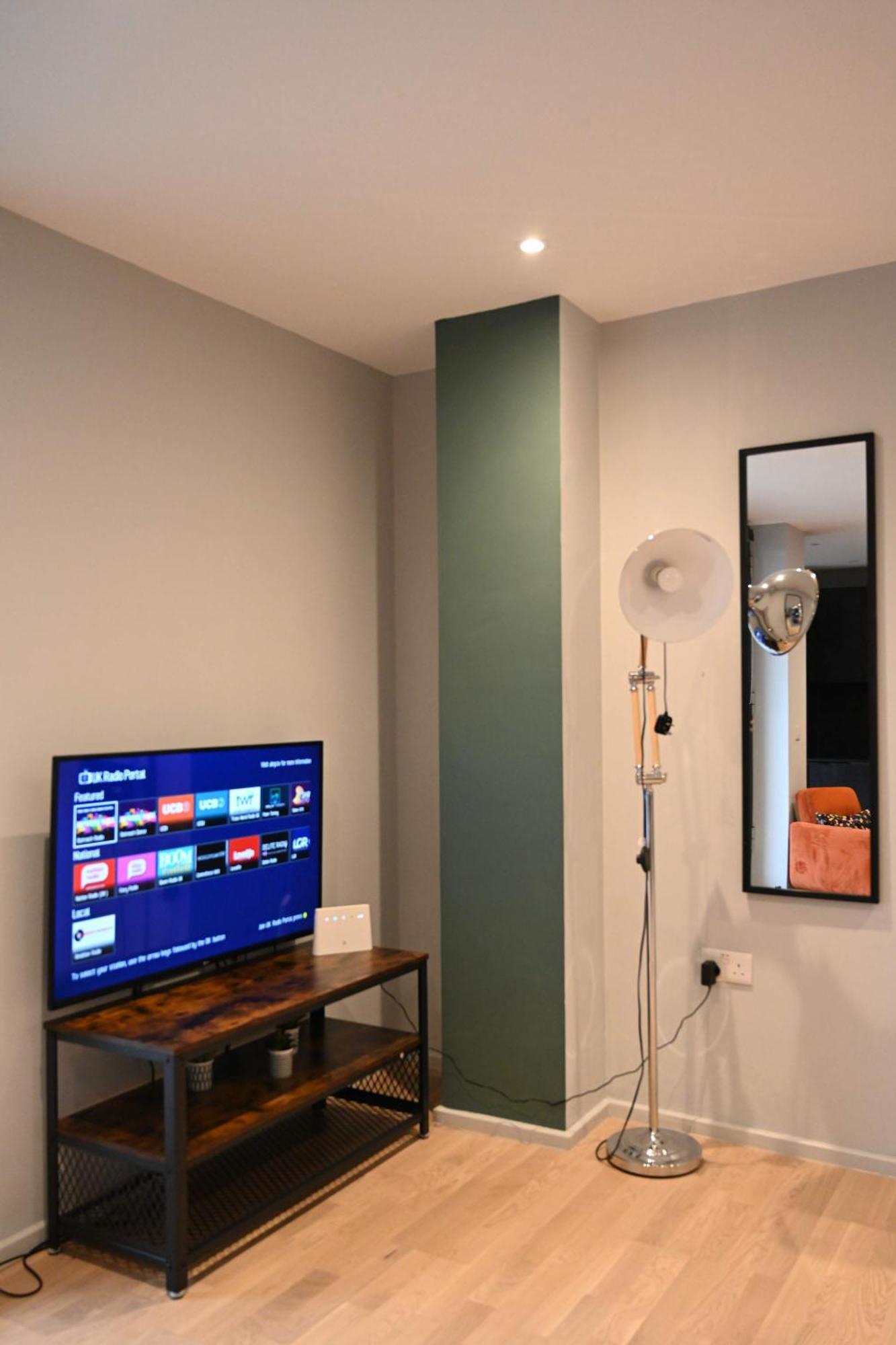 Appartamento Elegant 2-bed In The Heart Of Londra